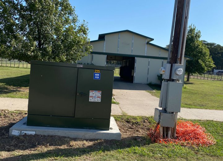400A 480V three-phase electrical service installation at SMF Horse Ranch 400A 480V three-phase electrical service installation at SMF Horse Ranch
