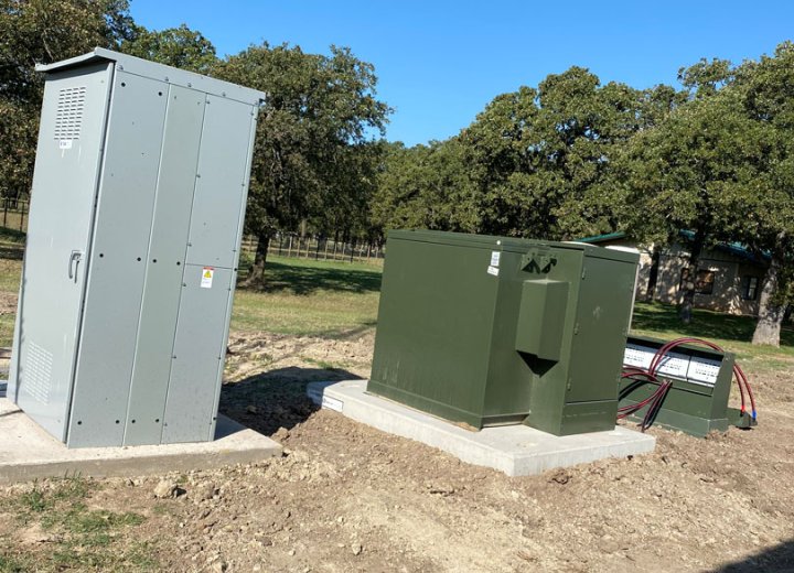 400A 480V three-phase electrical service installation at SMF Horse Ranch 400A 480V three-phase electrical service installation at SMF Horse Ranch