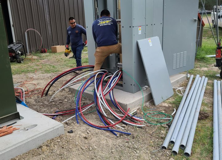 400A 480V three-phase electrical service installation at SMF Horse Ranch 400A 480V three-phase electrical service installation at SMF Horse Ranch